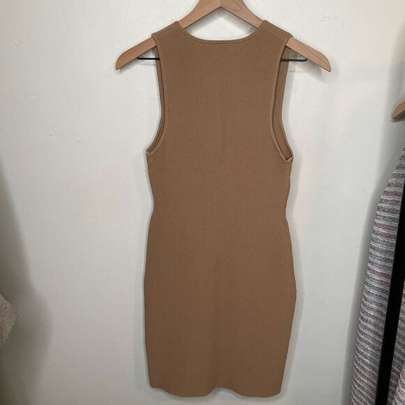 Aritzia Babaton Deep V Sculpt Knit Dress - Picture 3 of 7